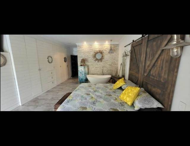 4 BEDROOM HOUSE FOR SALE IN VELD EN VLEI